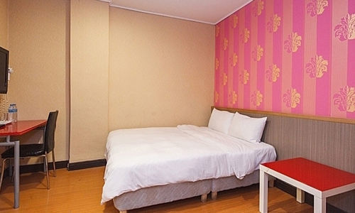 Baoshan Hotel تشونغلي المظهر الخارجي الصورة